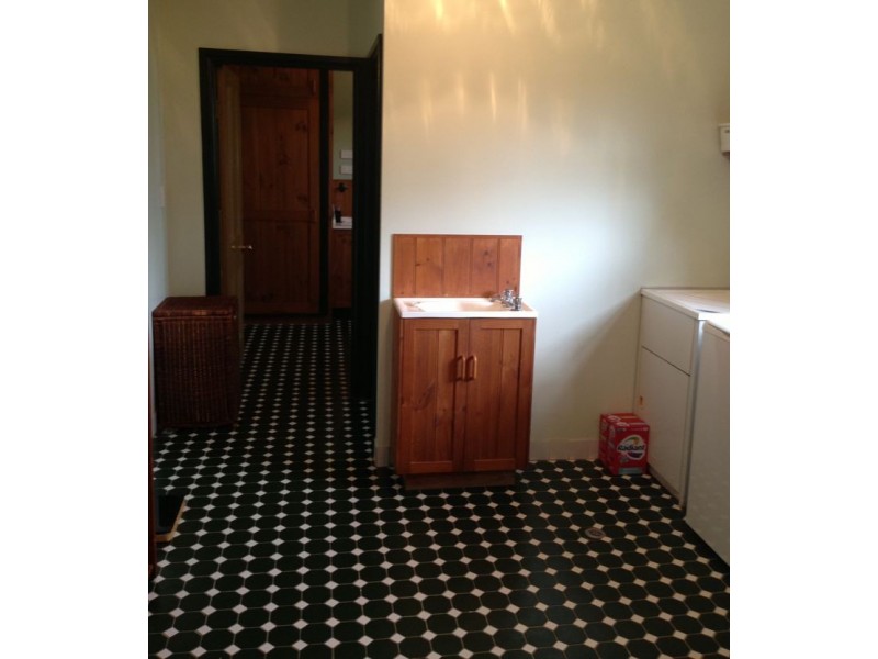 220 Donnelly Street, Armidale NSW 2350