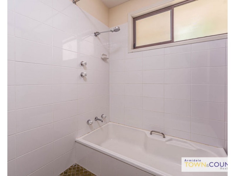 31 Dorothy Avenue, Armidale NSW 2350