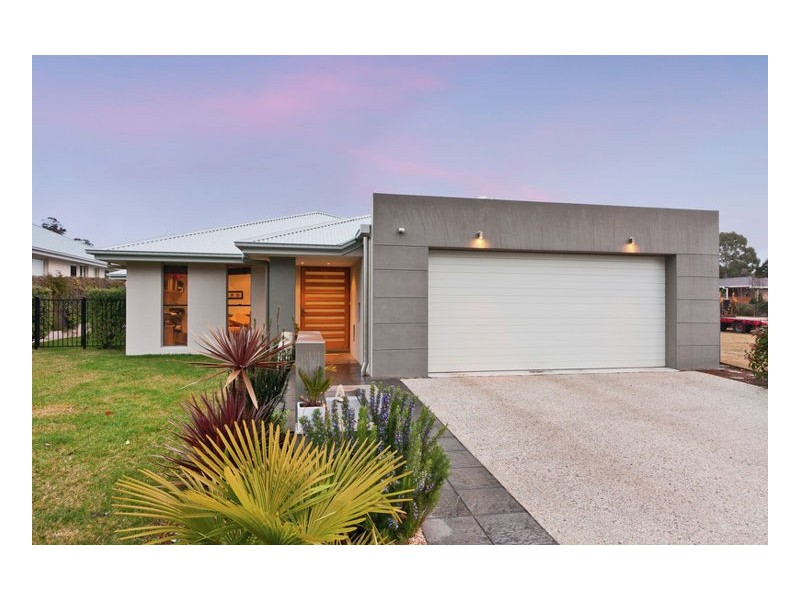 84 Ross Street, Armidale NSW 2350