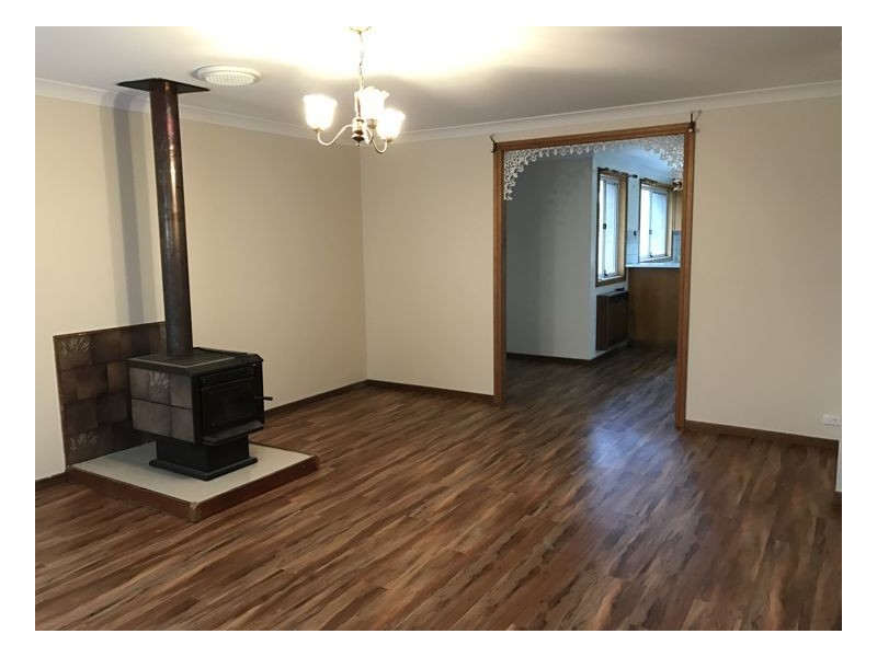 18 Sarah Place, Armidale NSW 2350