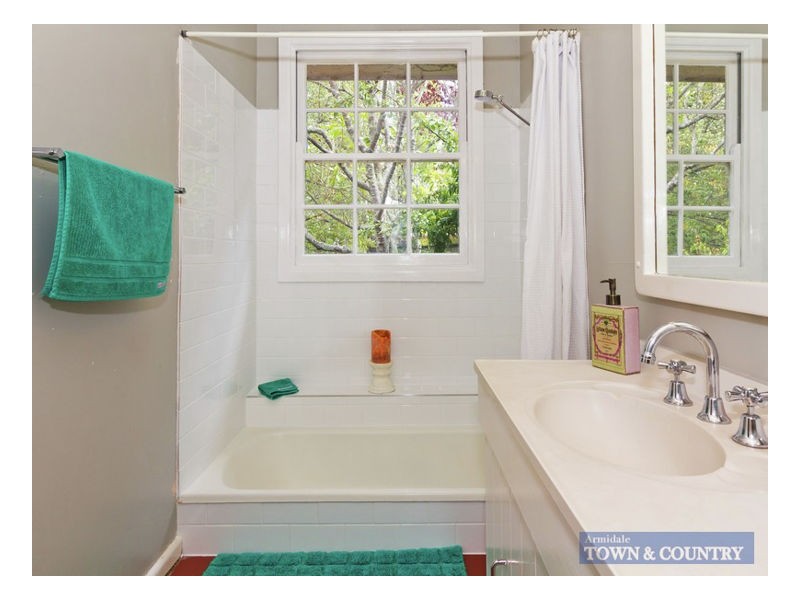 4 Edgar Street, Armidale NSW 2350