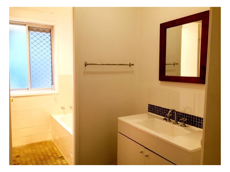 5 AV Green Street, Armidale NSW 2350