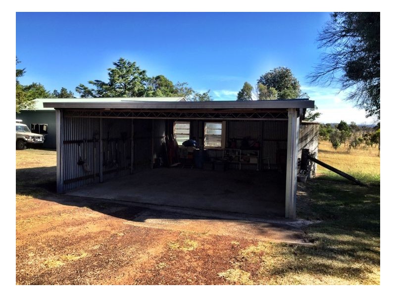 73 Fosters Road, Armidale NSW 2350