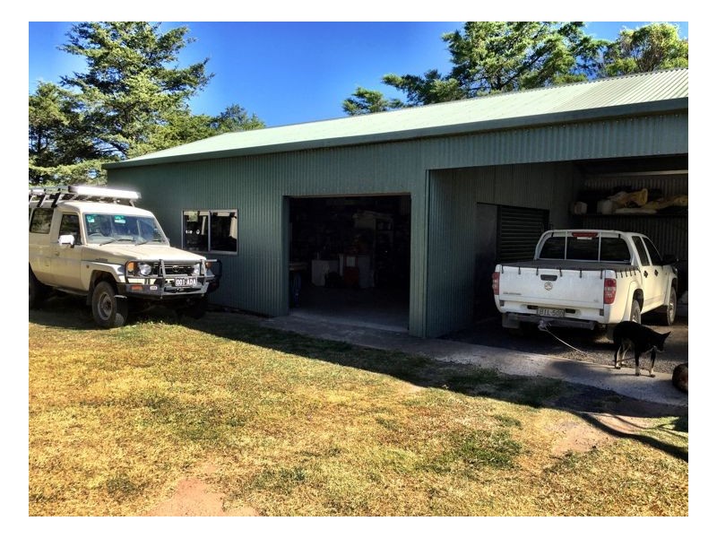 73 Fosters Road, Armidale NSW 2350