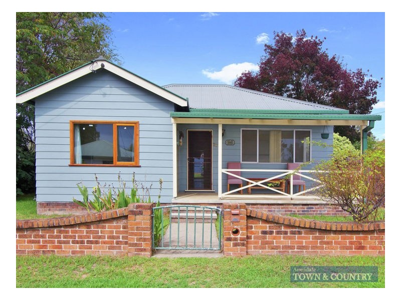 252 Dumaresq Street, Armidale NSW 2350