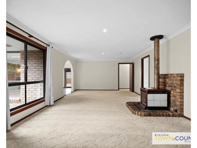 34 Manse Street, Guyra NSW 2365