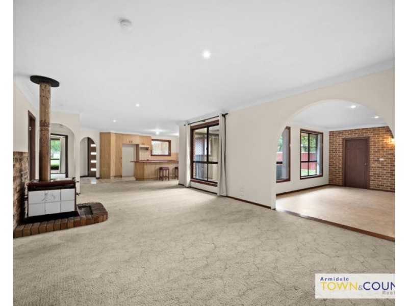 34 Manse Street, Guyra NSW 2365