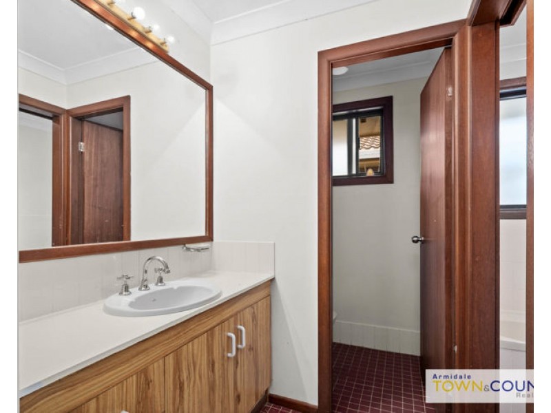 34 Manse Street, Guyra NSW 2365