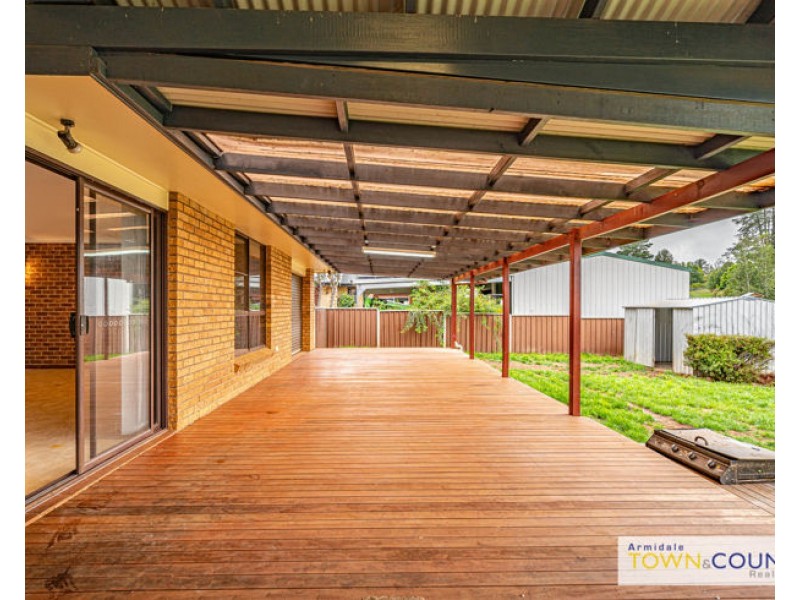 34 Manse Street, Guyra NSW 2365