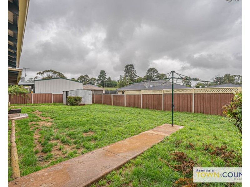 34 Manse Street, Guyra NSW 2365