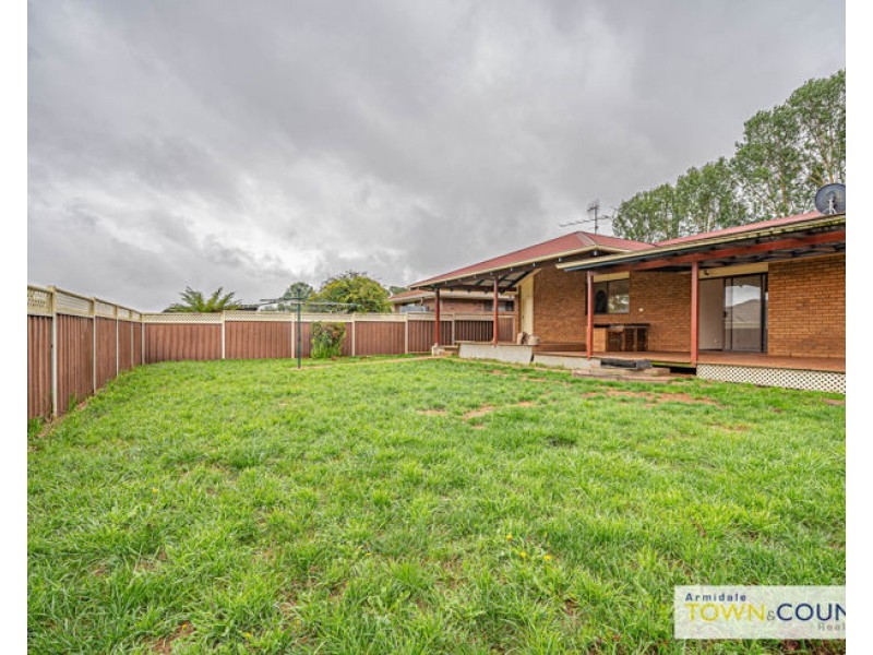 34 Manse Street, Guyra NSW 2365