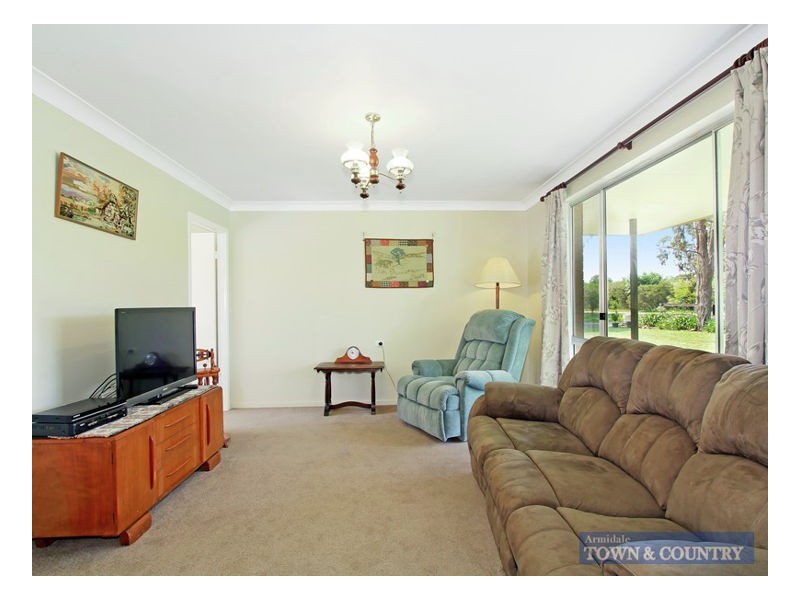 21 Wallinga Road, Armidale NSW 2350