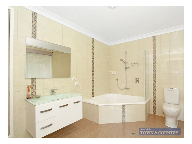 21 Wallinga Road, Armidale NSW 2350