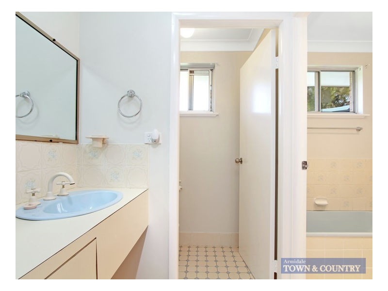 21 Wallinga Road, Armidale NSW 2350