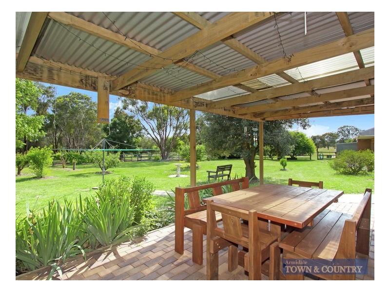21 Wallinga Road, Armidale NSW 2350
