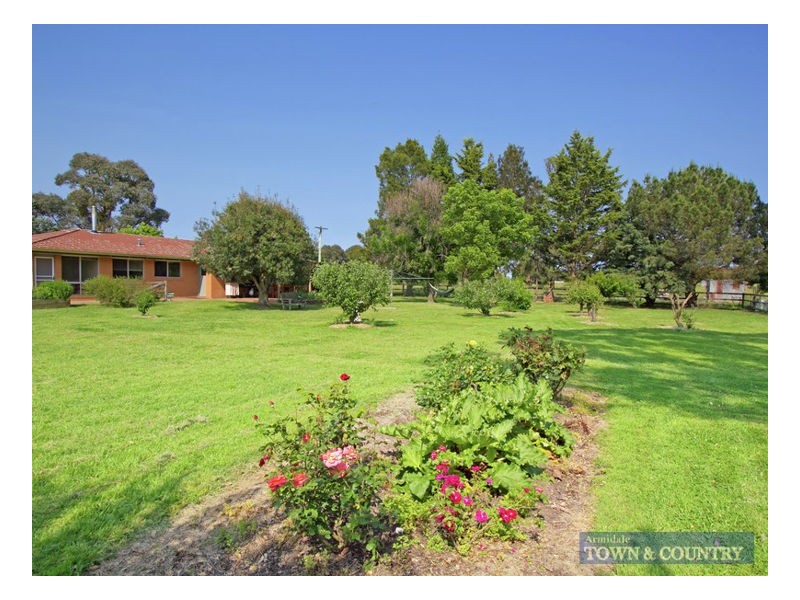 21 Wallinga Road, Armidale NSW 2350