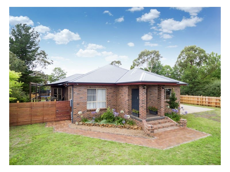 17 O’Connor Road, Armidale NSW 2350