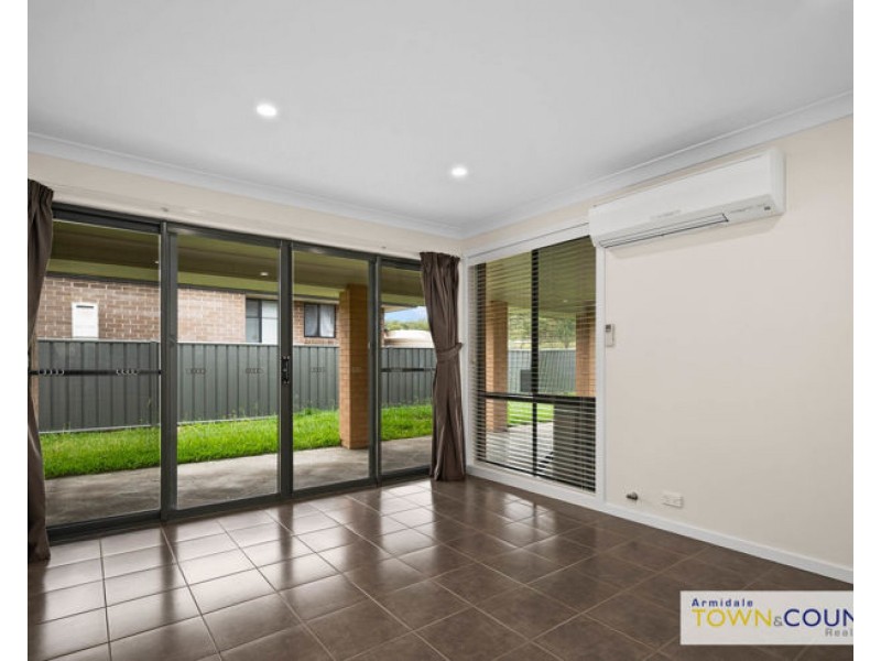 32 Albion Close, Armidale NSW 2350