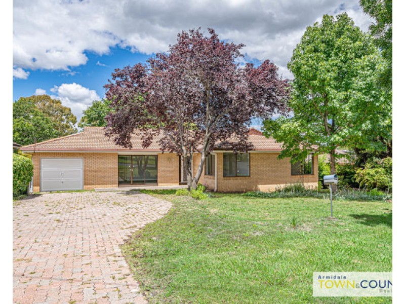 25 Chestnut Avenue, Armidale NSW 2350
