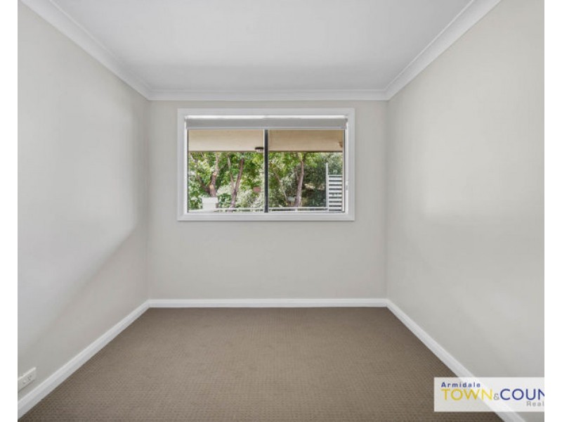 25 Chestnut Avenue, Armidale NSW 2350