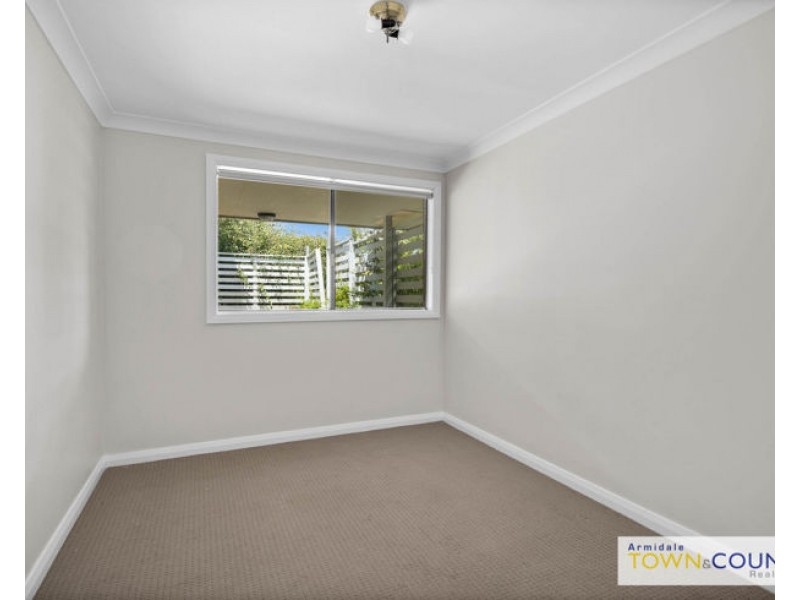 25 Chestnut Avenue, Armidale NSW 2350