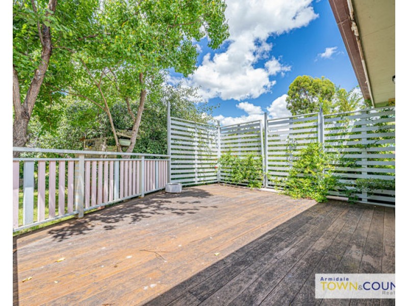 25 Chestnut Avenue, Armidale NSW 2350