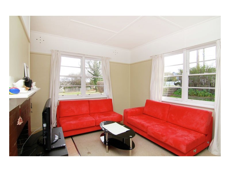 3 Marsh Street, Armidale NSW 2350