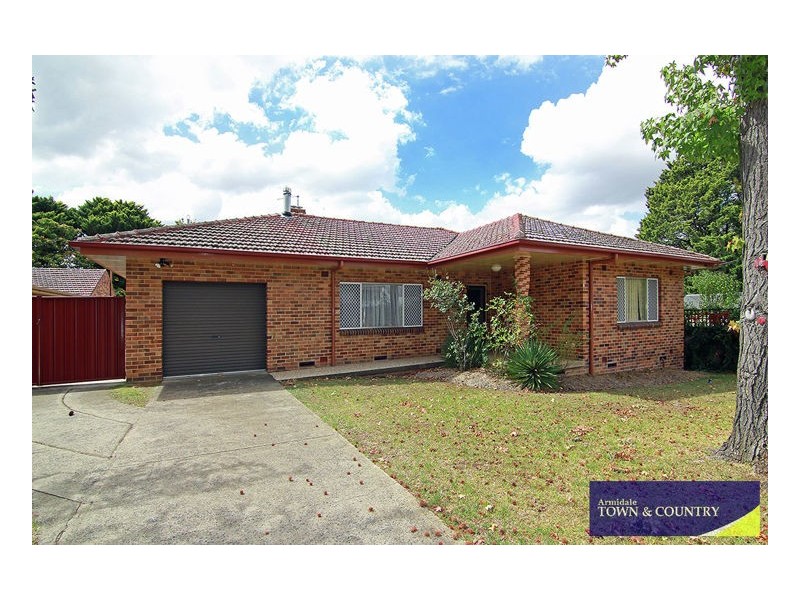 5 Salmon Avenue, Armidale NSW 2350