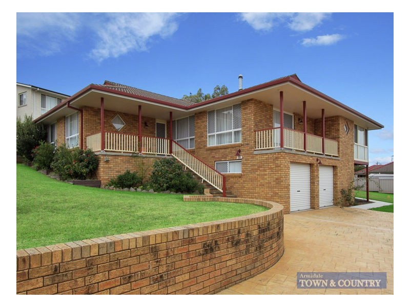 28 McCarthy Crescent, Armidale NSW 2350