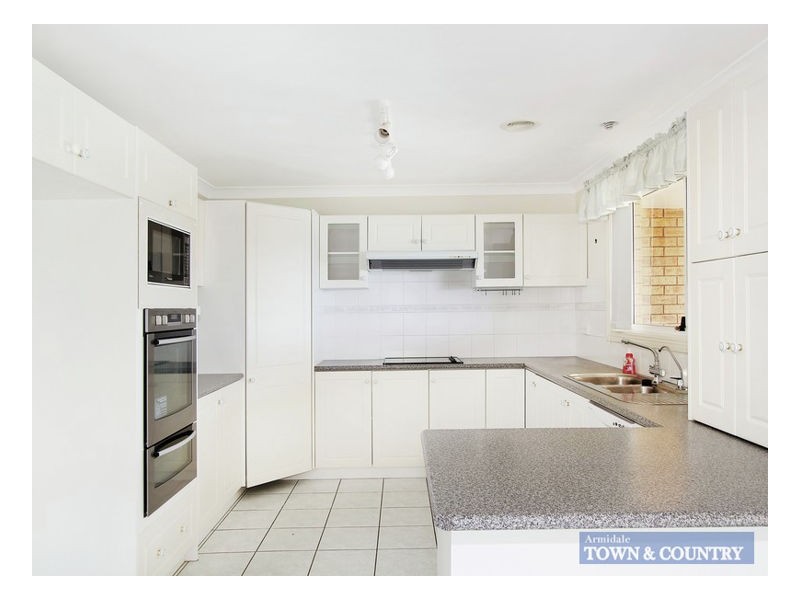 28 McCarthy Crescent, Armidale NSW 2350