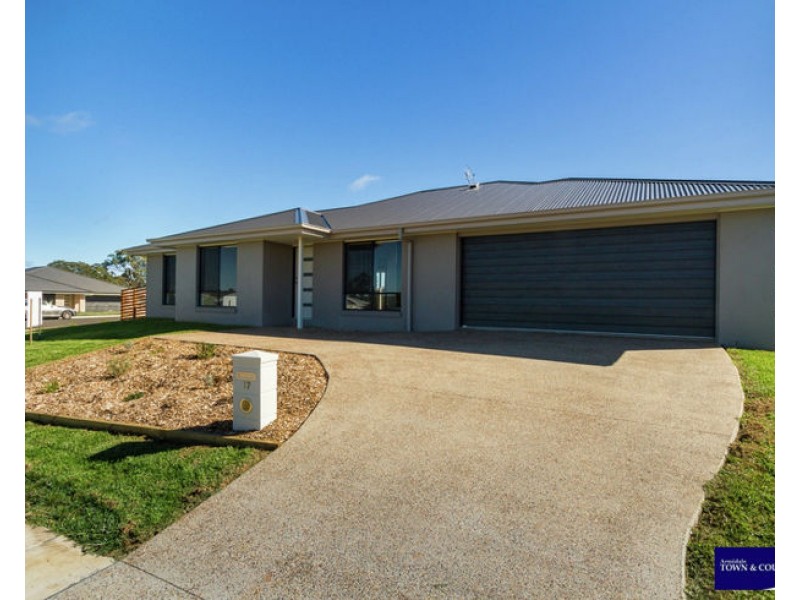 17 Spearmount Drive, Armidale NSW 2350