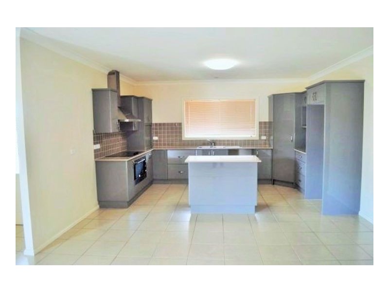 3/12 Hardinge Street, Guyra NSW 2365