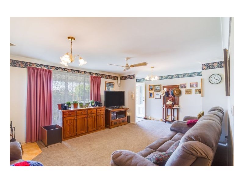 35 Centennial Close, Armidale NSW 2350