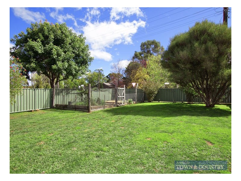 111 Perrott Street, Armidale NSW 2350