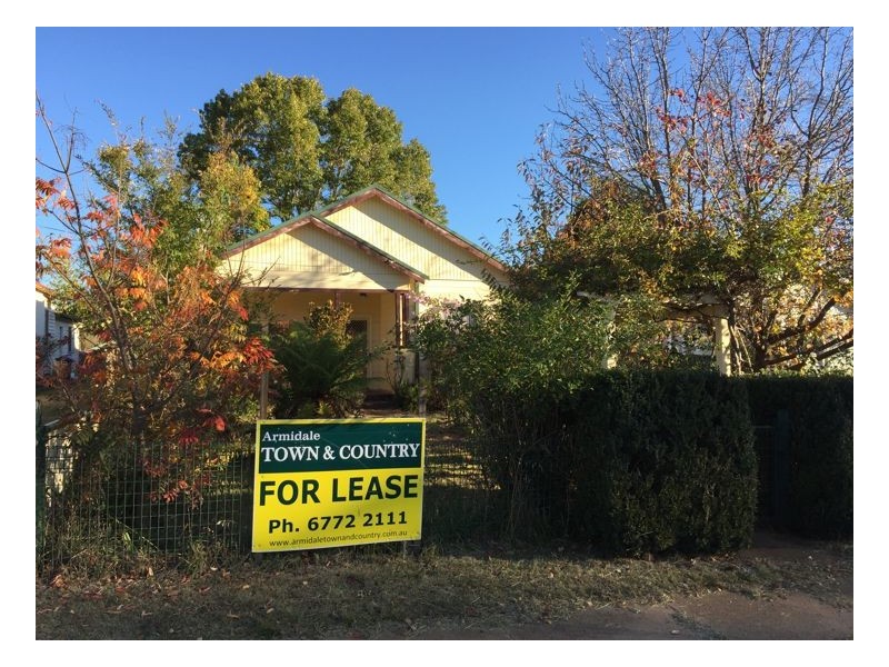 14 Tenterden Street, Guyra NSW 2365