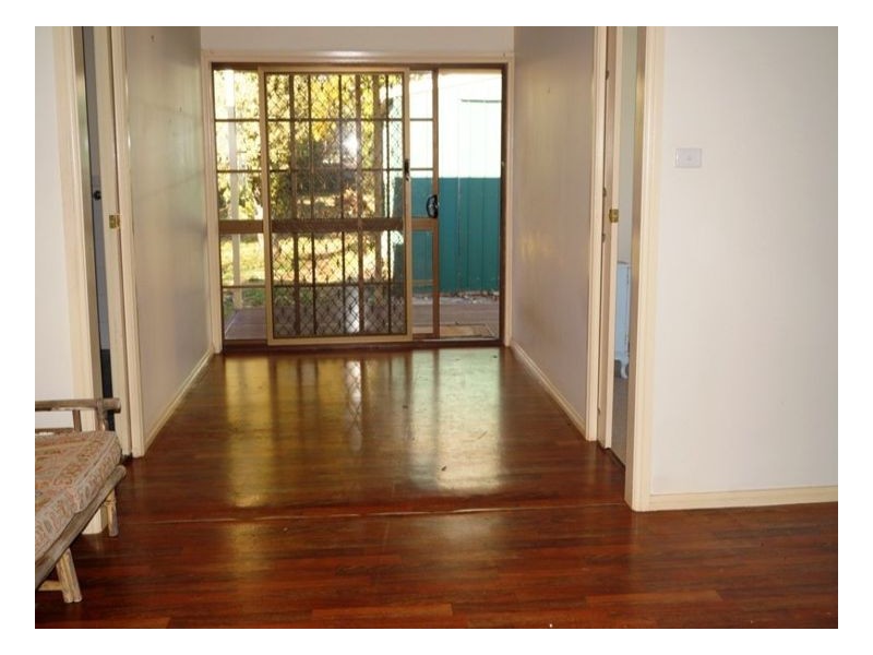 14 Tenterden Street, Guyra NSW 2365