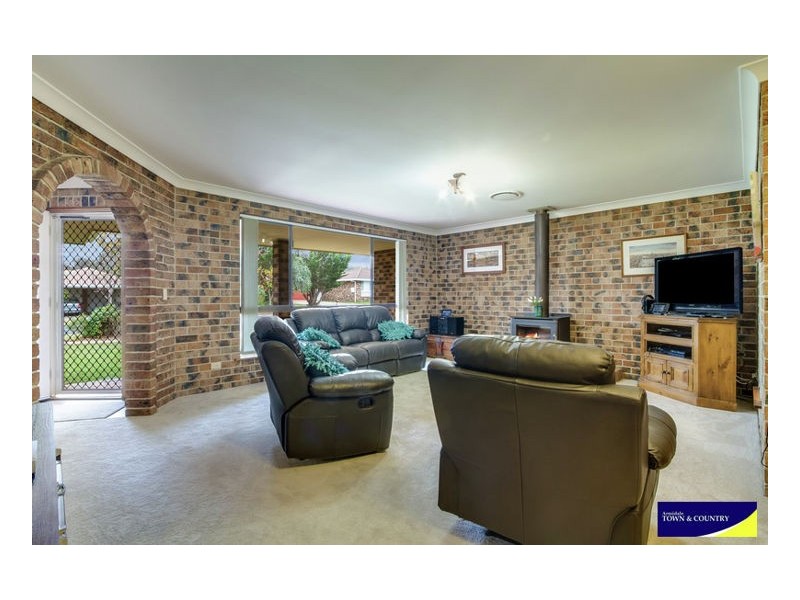 12 Hunt Avenue, Armidale NSW 2350