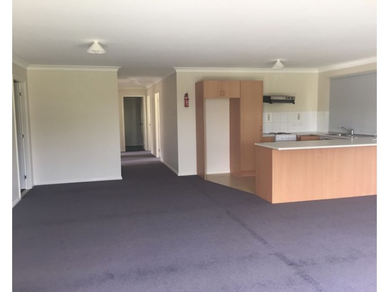 1/14 Conningdale Crescent, Armidale NSW 2350