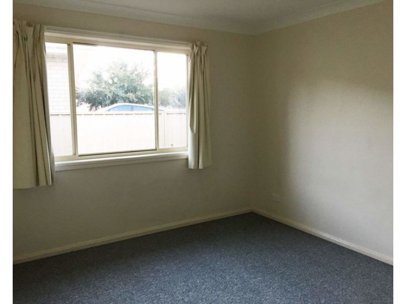 1/14 Conningdale Crescent, Armidale NSW 2350