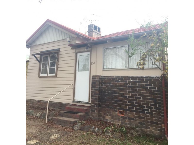 104 Markham Street, Armidale NSW 2350