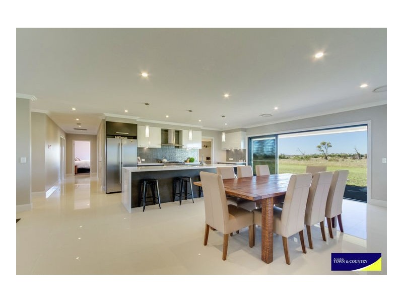 9 Post Way Kellys Plains, Armidale NSW 2350