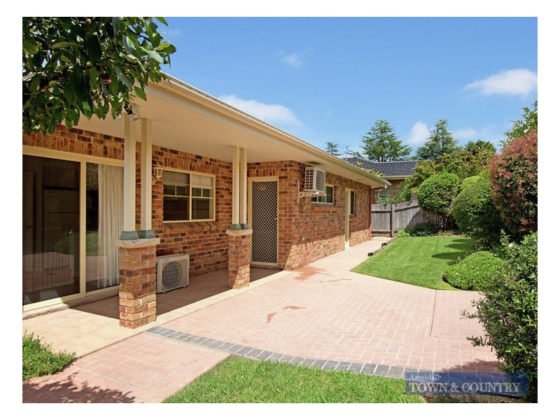 2/125 Brown Street, Armidale NSW 2350
