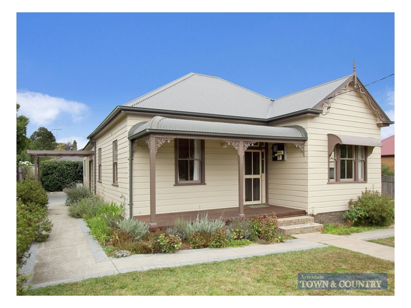 48 Kirkwood Street, Armidale NSW 2350