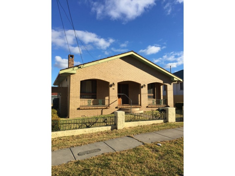 98 Erskine Street, Armidale NSW 2350