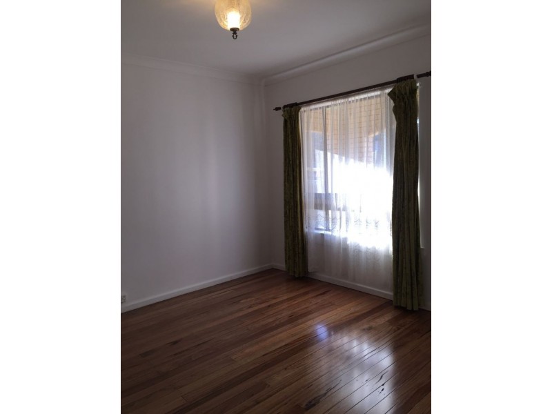 98 Erskine Street, Armidale NSW 2350