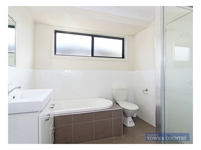 7 Albion Close, Armidale NSW 2350