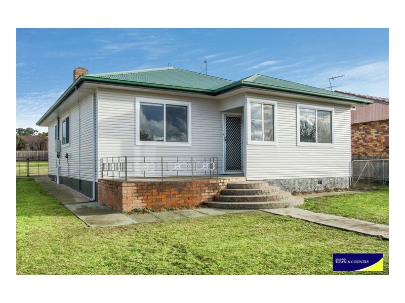 60 Kentucky Street, Armidale NSW 2350