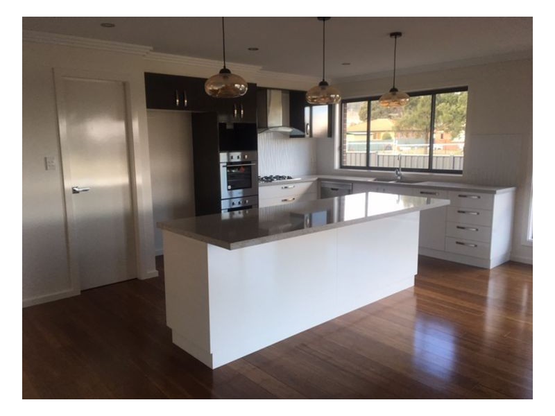 12 Albion Close, Armidale NSW 2350
