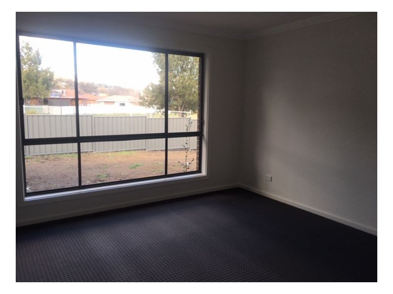 12 Albion Close, Armidale NSW 2350