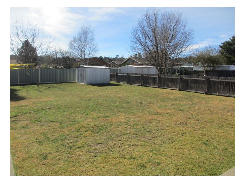 9 Hunt Avenue, Armidale NSW 2350